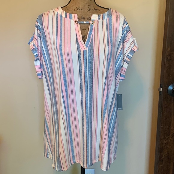 Cure Tops - Cute top-New with tag!